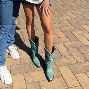 COPY - Liberty Black green/blueish cowboy boots. Worn a handful of times, size …